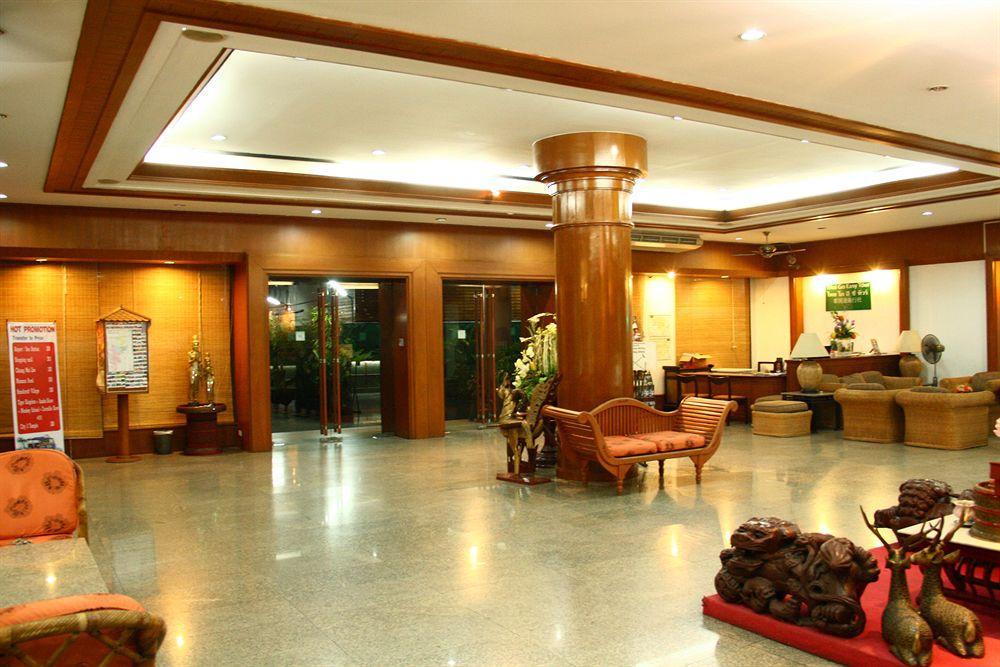 Thapaeplacehotel Chiang Mai Extérieur photo