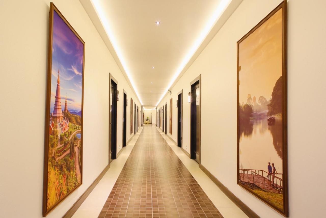 Thapaeplacehotel Chiang Mai Extérieur photo