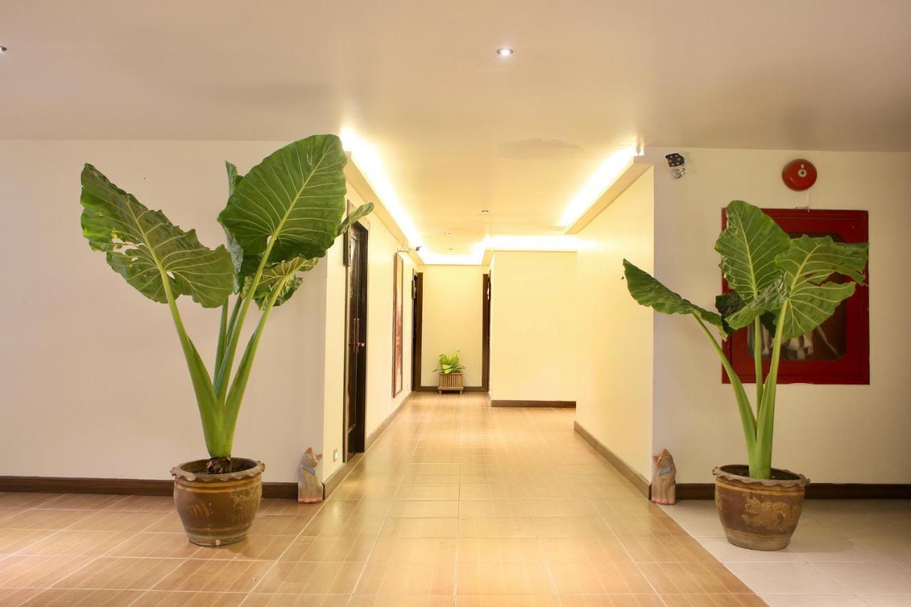 Thapaeplacehotel Chiang Mai Extérieur photo